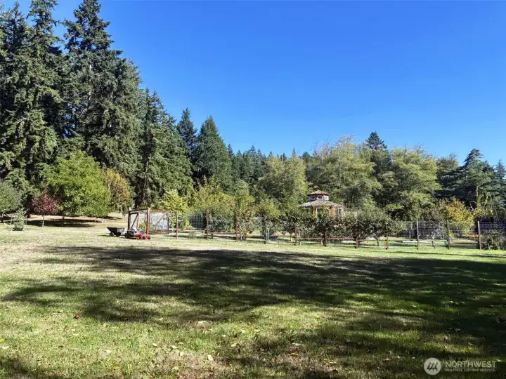The property is very private, with a mix of evergreens and deciduous.