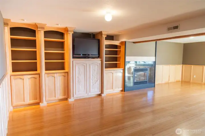 Custom Cabnitry in Bonus Room.