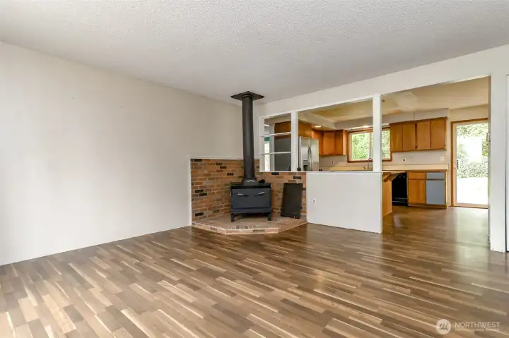 Living Room looking into kitchen