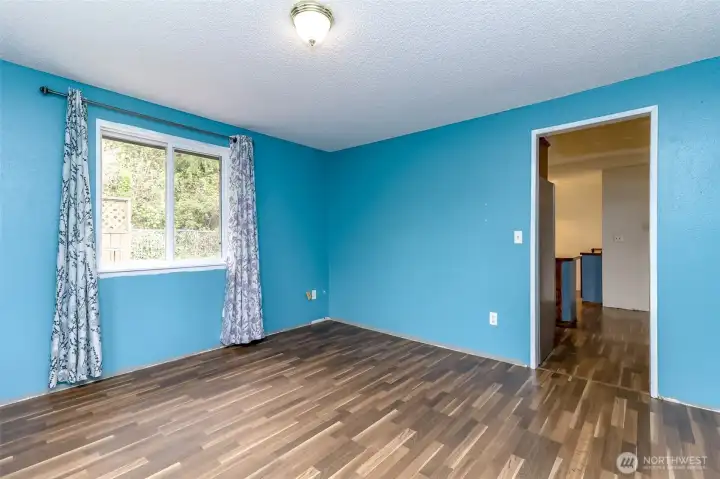 Bonus Room with entry to kitchen