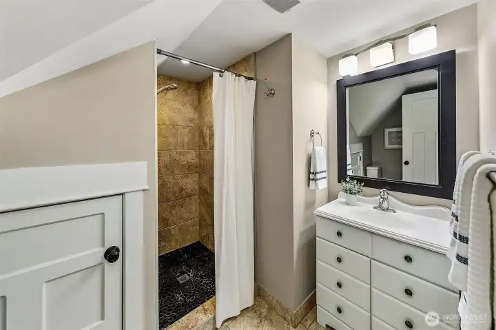 Upper level 3/4 bathroom Upper level 3/4 bathroom