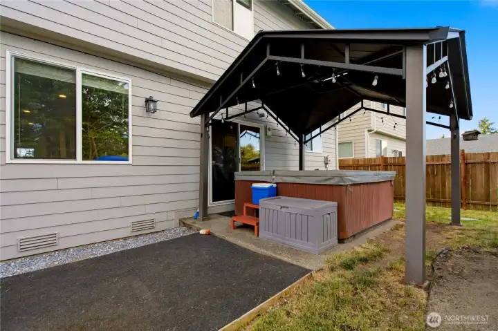 Hot tub area