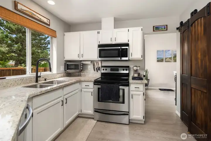 KitcheKitchen remodeled in 2020n