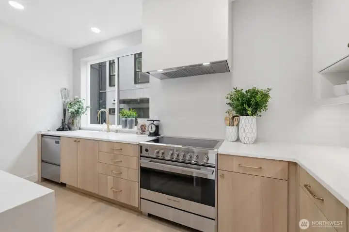 *Photos of Similar Model Home 2017*