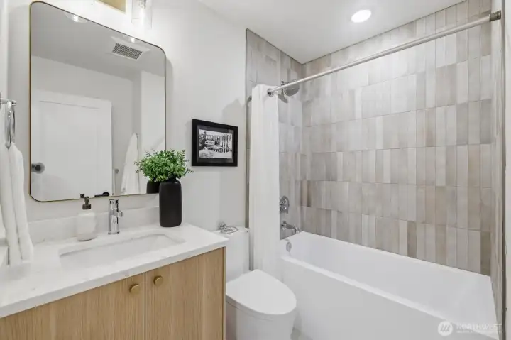 *Photos of Similar Model Home 2017*