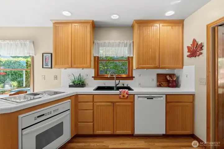 Bright, airy, and full of countertop space! Bright, airy, and full of countertop space!