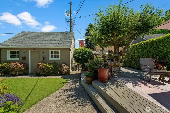 Make your way outside through the back door to your own private outdoor oasis! Make your way outside through the back door to your own private outdoor oasis!