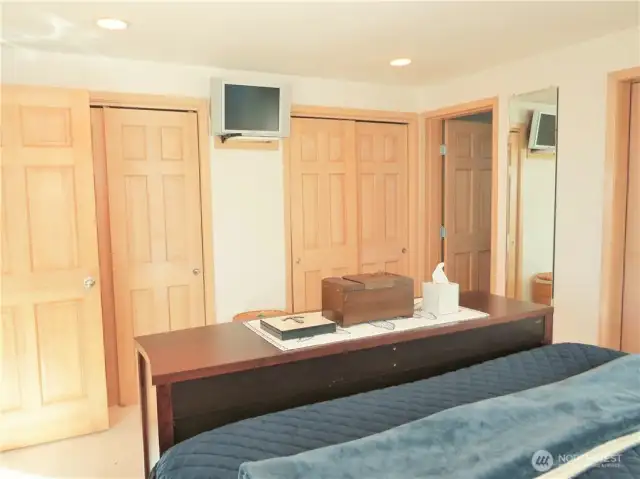 PRIMARY BEDROOM HAS TWO LARGE STORAGE CLOSETS!