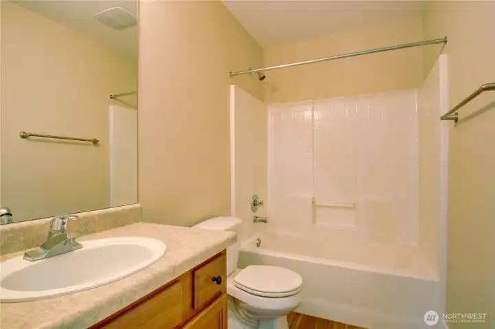 2nd Upper Bathroom