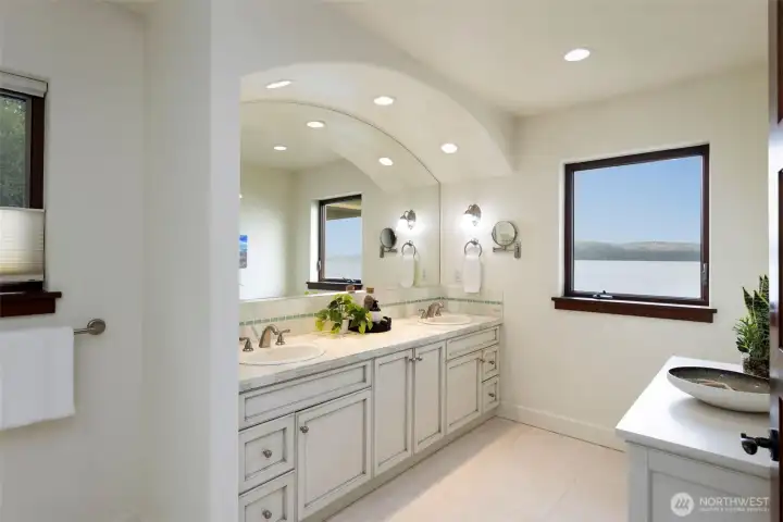 Primary ensuite