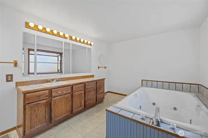 Additional view of upper level bathroom
