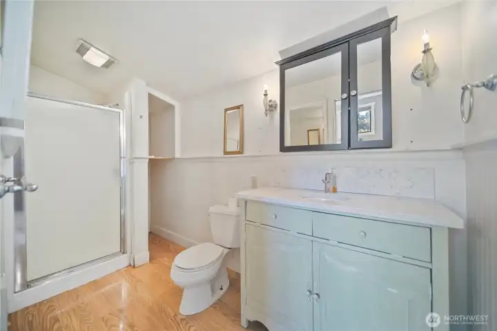 Primary bath.