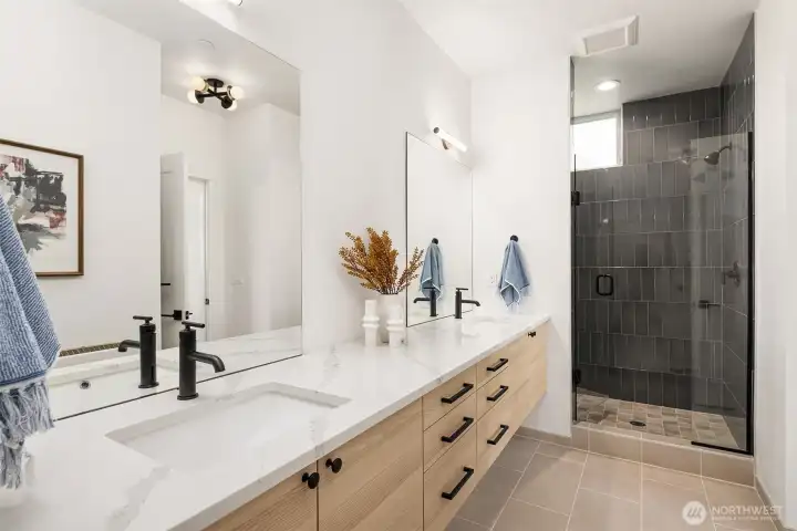 Photo of similar unit 1719