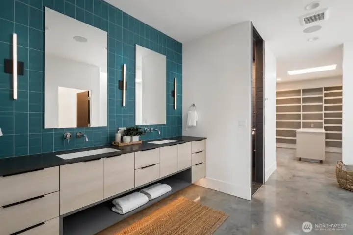 Primary Bath and walk in closet