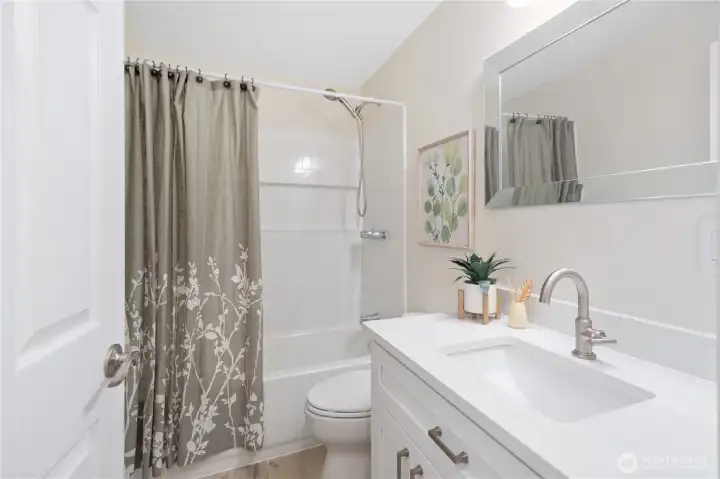 2nd bathroom