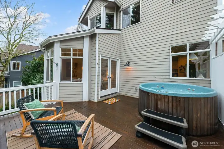 Deck off dining room