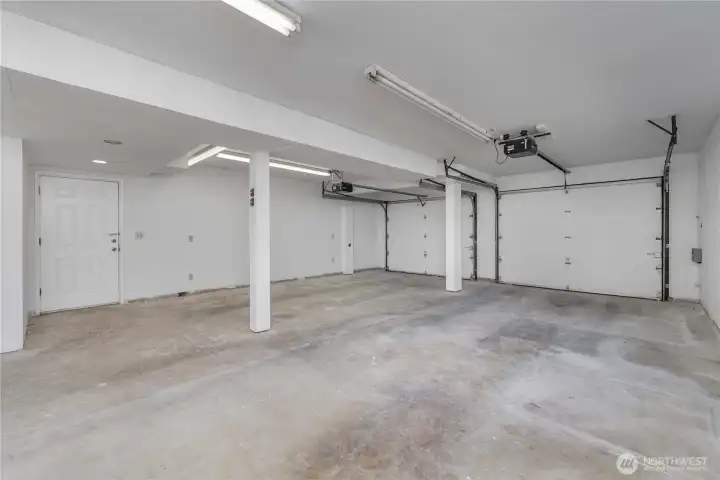 3-Car Garage