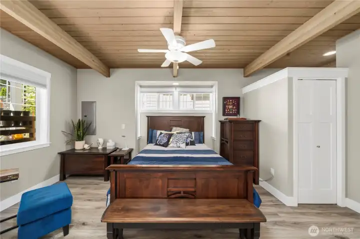Large primary suite with walk in closet