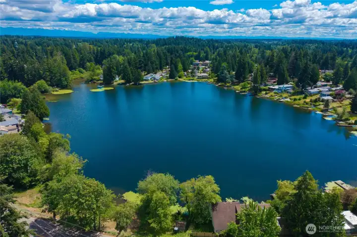 Beautiful Mirror Lake