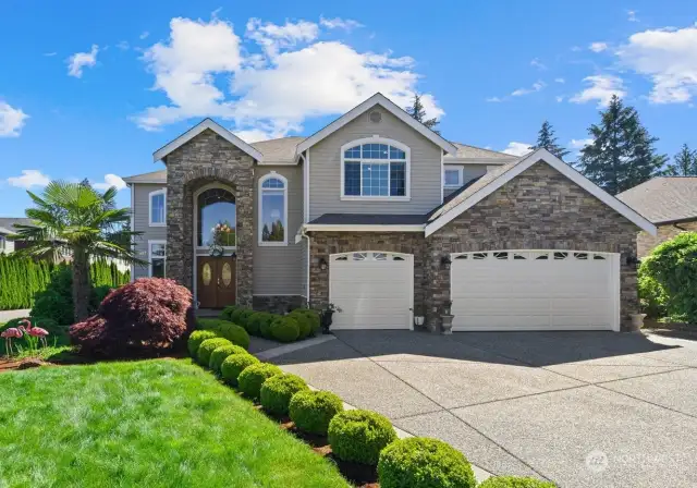 Welcome home to this beautiful 3322 SF home!