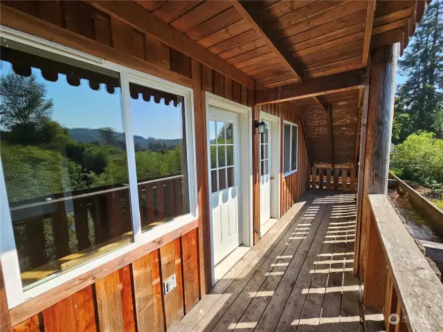 Balcony with doors from the bedrooms.