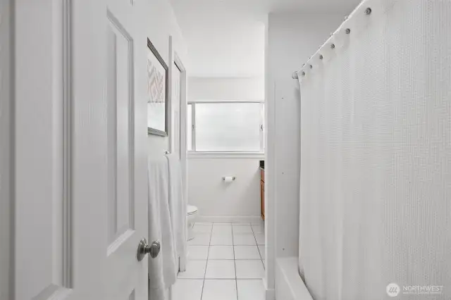Shared full   bath for Beds 2-4