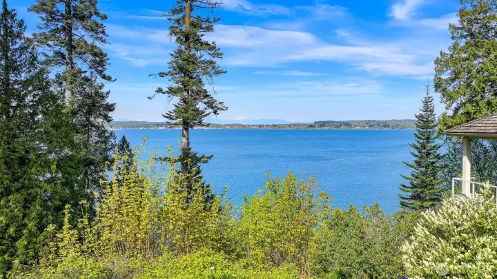 Expansive views from every angle.