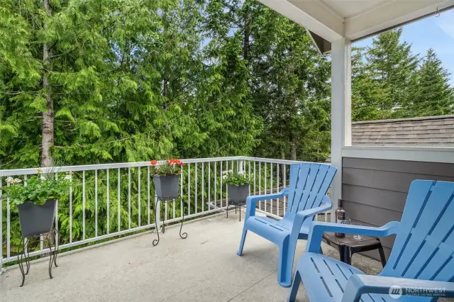 A little oasis! Like living in a tree house.