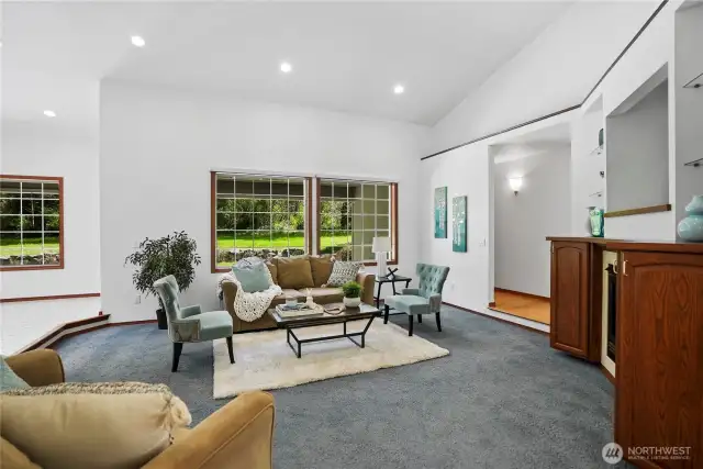 Vaulted ceilings give lots of glorious light & spaciousness!