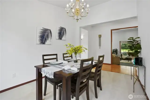 Formal dining with room for that big holiday spread!