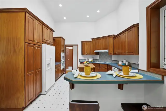 Breakfast bar for two