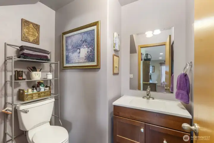down stairs 1/2 bath