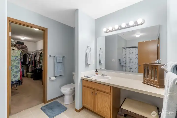Main bath with walk in closet