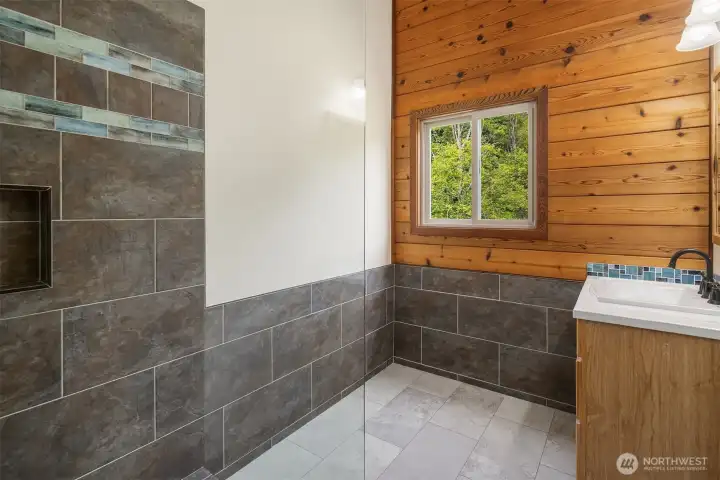 Ensuite bathroom off of bedroom.
