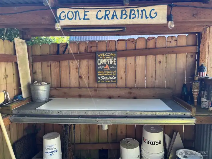 Cleaning station ready for the next catch.