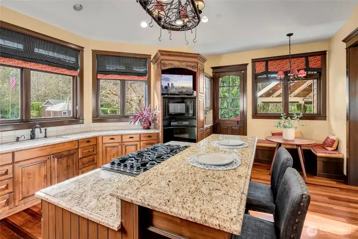 Breakfast bar. Lots of gatherings and conversation happen right here.