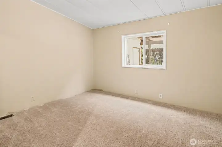 ….making it an ideal guest room or home office