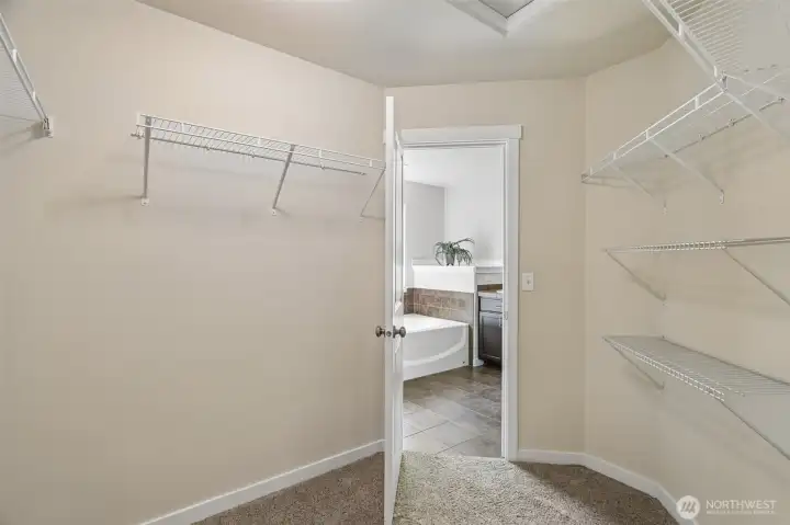 Walk in owners 2nd closet