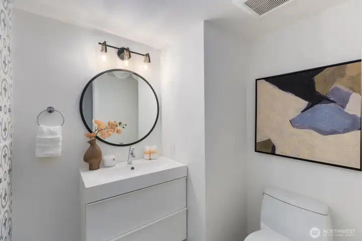 1/2 main bath