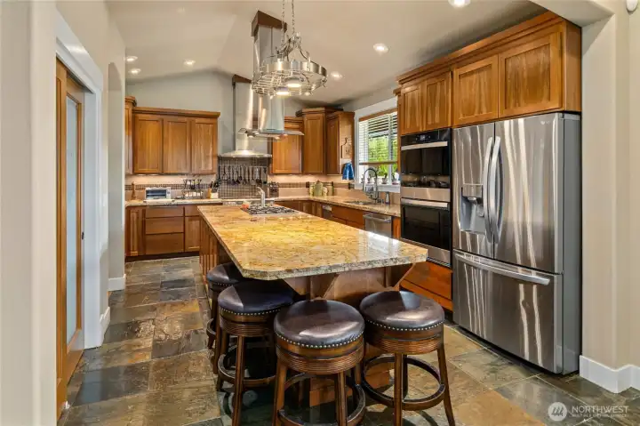 Great Kitchen area with plenty of eating area too!