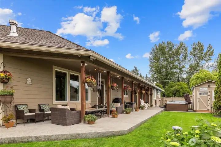 Covered back patio area!
