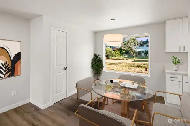 Dining Area (Virtual Staging)