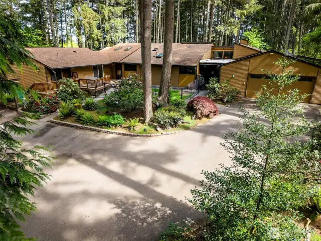 Welcome to your own nature-filled oasis!