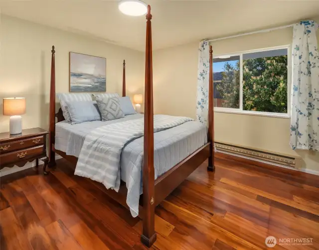 Upstairs Bedroom 1