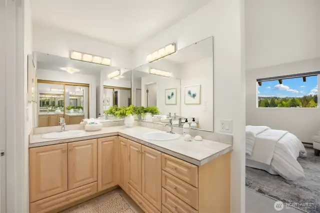 Primary bath features 2 sinks.