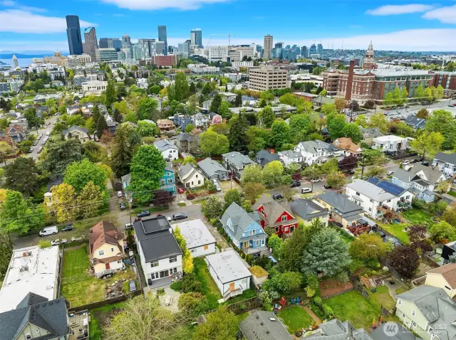 Great location with easy access to commute arterials, downtown Seattle, and the neighborhoods of Madison Park, Madrona, Leschi, and Capitol Hill.