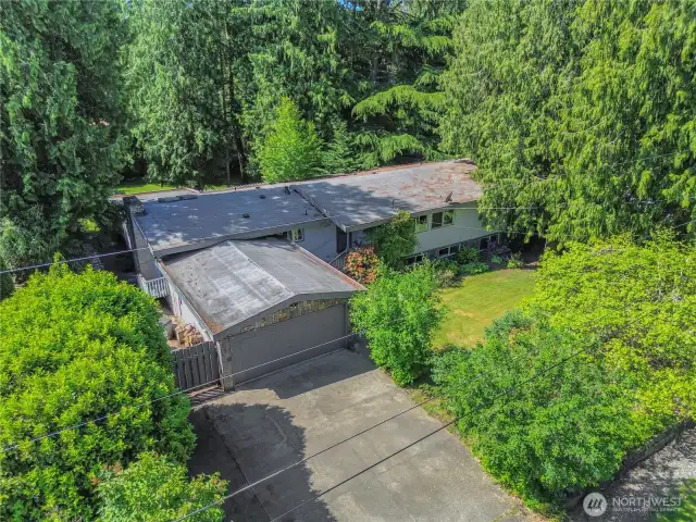 Super long drive way and plenty of off street parking