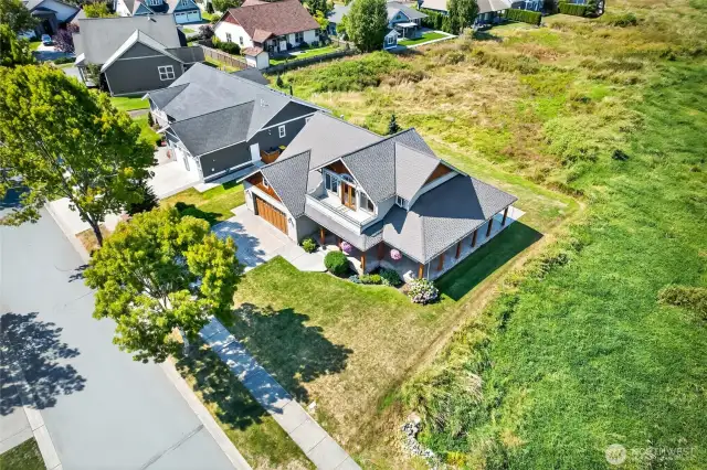 End unit, privacy from neighbors
