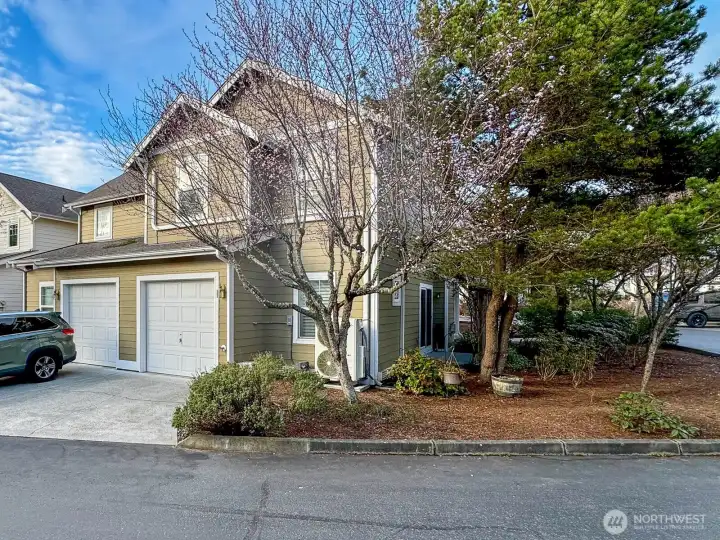 Back of the Condo Townhouse with 1 car garage