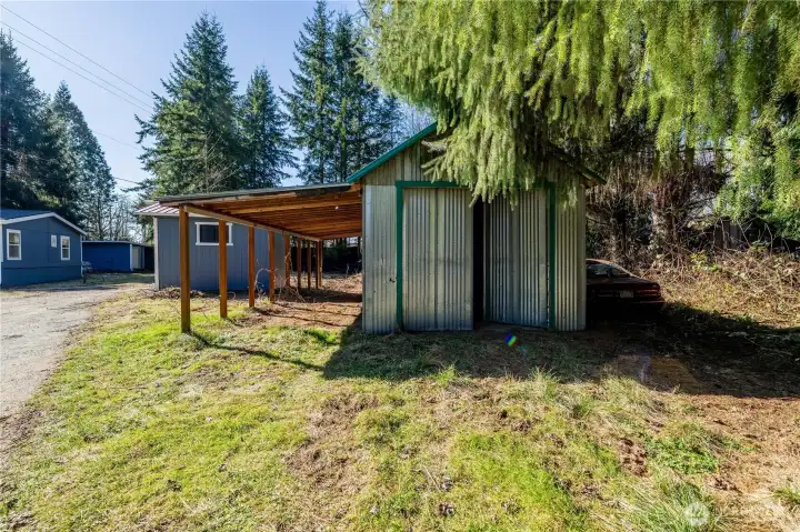 1 car detached garage